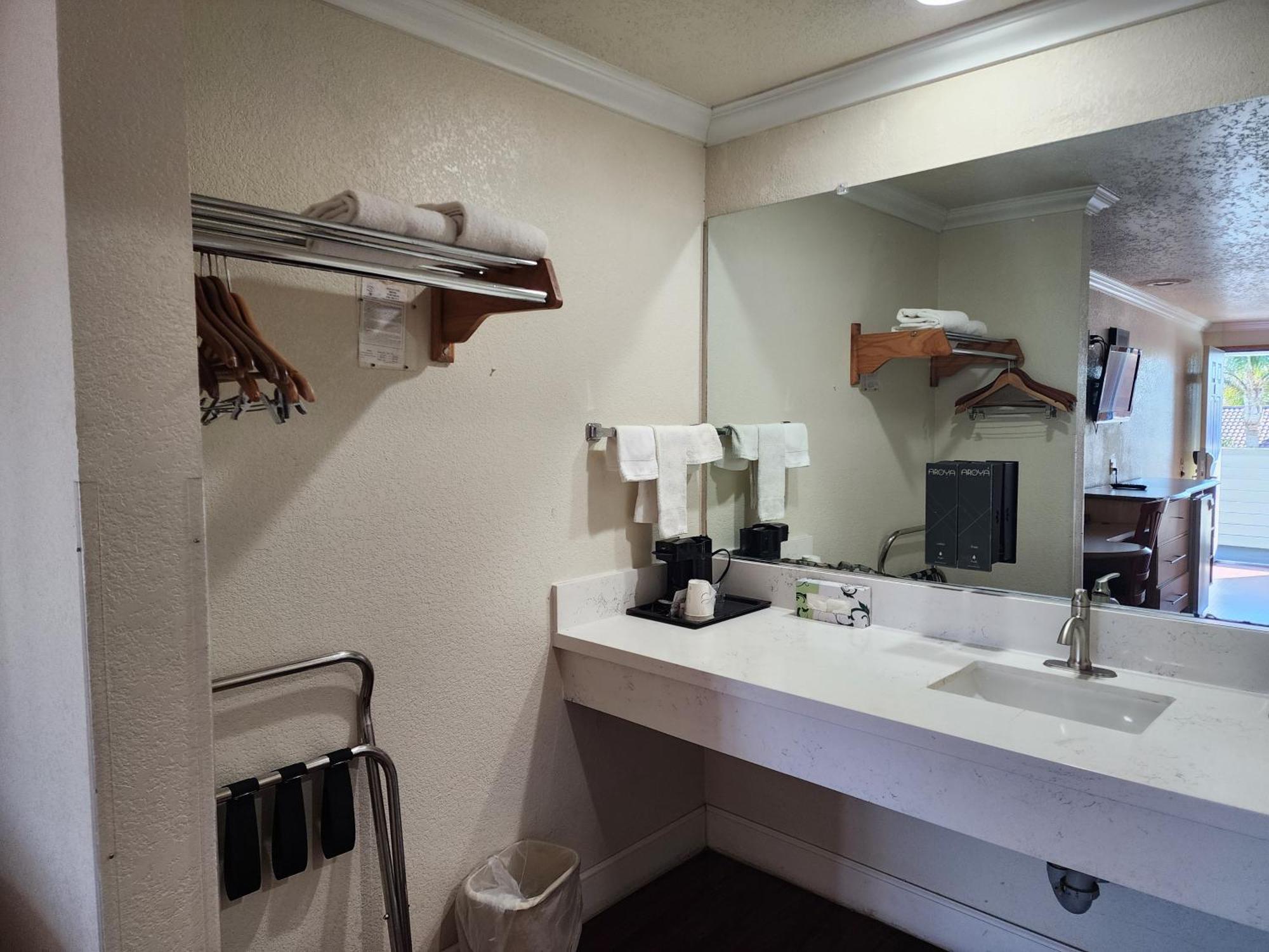 Budget Inn Corcoran Exteriör bild